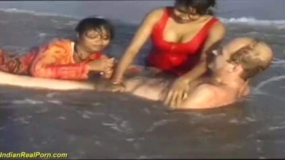 दिलकश चीनी में अभिनय किया समुद्रतट xxx