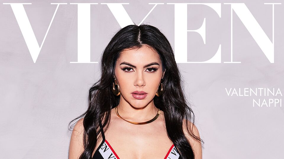 L'électrique Valentina Nappi - clip par derrière - Vixen