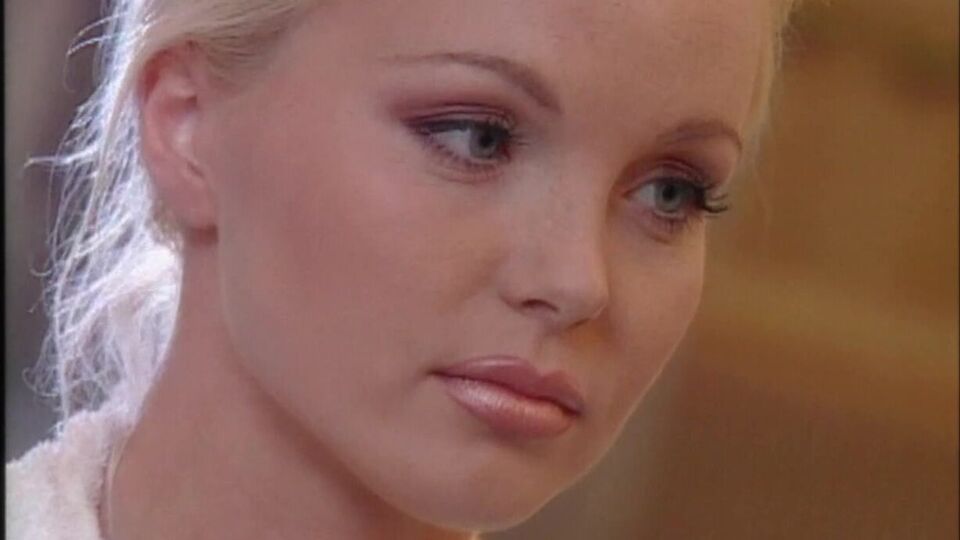 Solo Clip mit bescheidener Silvia Saint von Private Stars