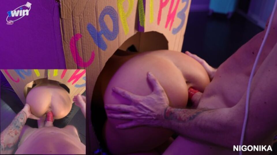 Puppenhafte nigonika's Sexfilm anschauen