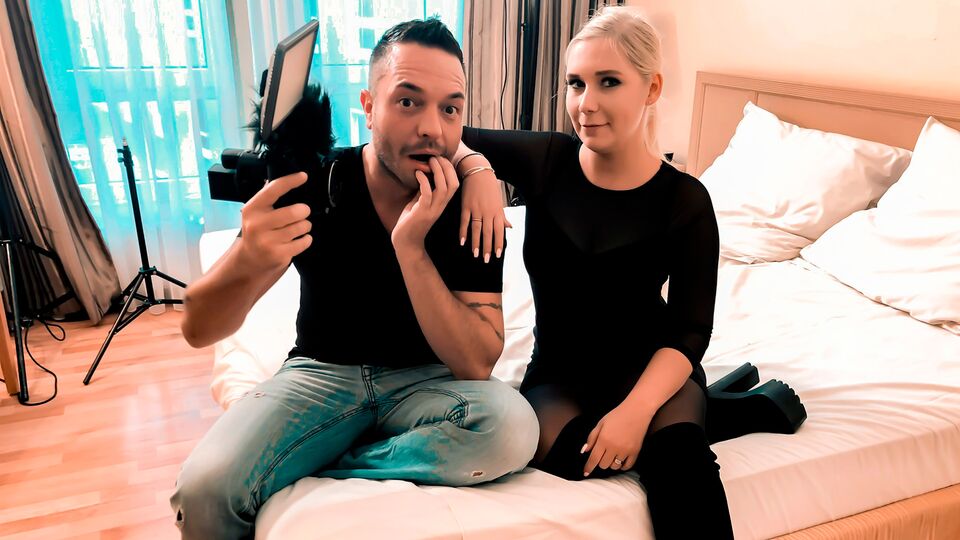 Wolf Wagner präsentiert Lena Nitro's Cowgirl Porno