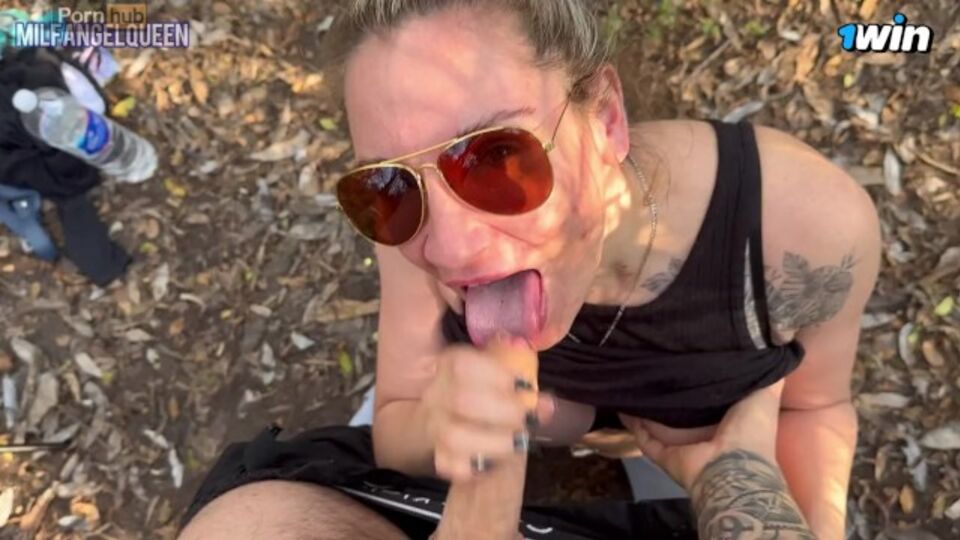 Regardez séquence de l'experte Eldesc0 et MilfAngelQueen