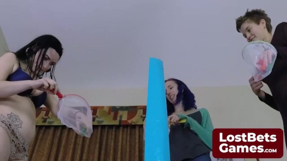 Kostbare Schickimicki - Fetisch XXX-Clip - Lost Bets Games