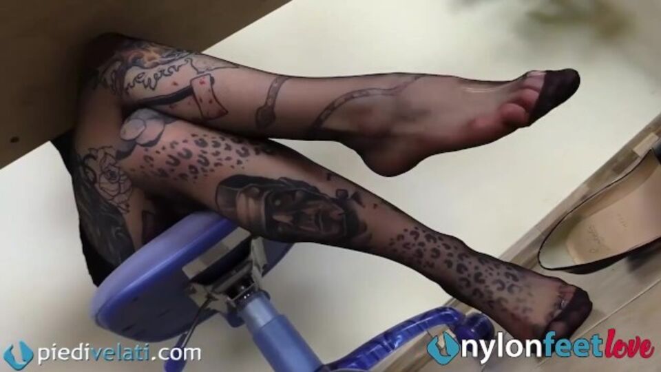 Hd अश्लील Nylon Feet Love से रुचिर Mette के साथ