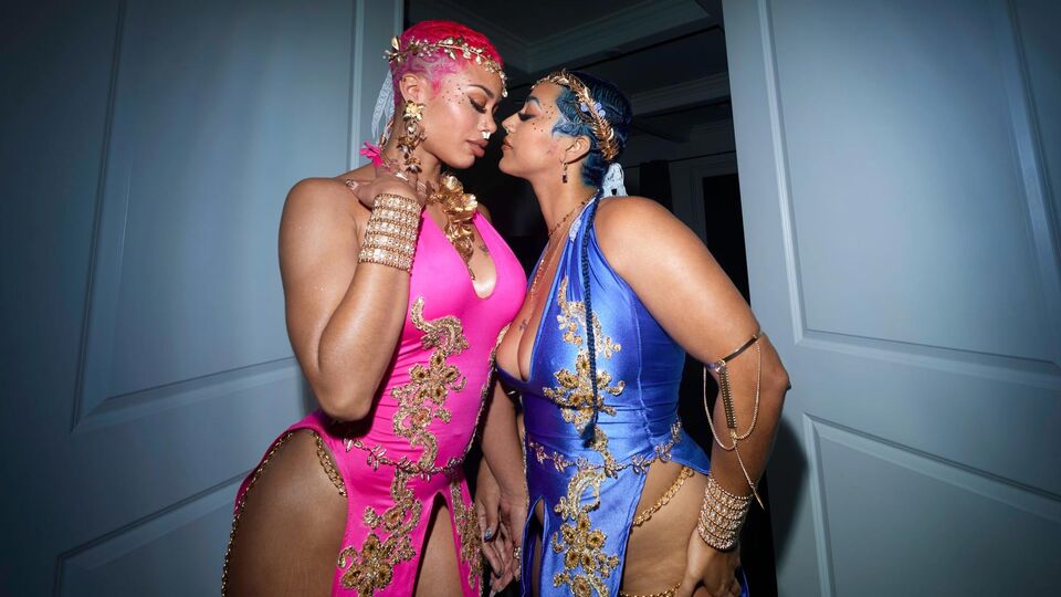 Regardez contenu x de l'enjouée Jasamine Banks et Ms Sapphire