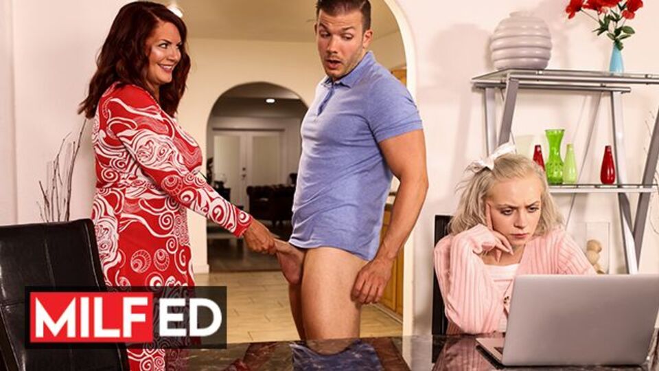 Film de gorge profonde avec la douce Codey Steele de MILFED