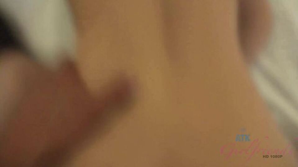 Action sperme dans la chatte de Elena